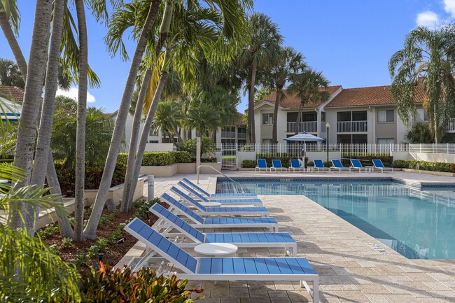 Building Photo - Palm Isles Apartments
