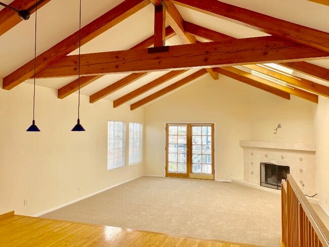 Building Photo - 1642 Harper Ave