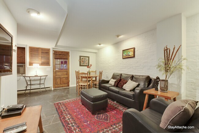 Building Photo - 2434 20th Street NW Apt B
