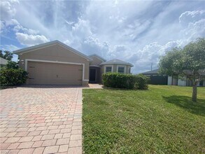 Building Photo - 504 SW 9th Ave Building Photo - 504 SW 9th Ave