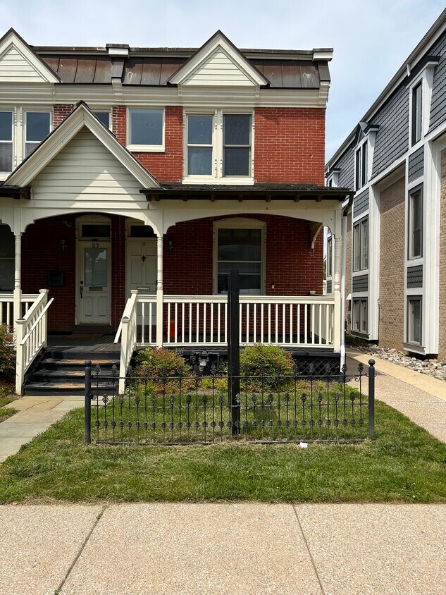 25 W Third St Unit 2nd Floor, Media, PA 19063 25 W Third St Media, PA