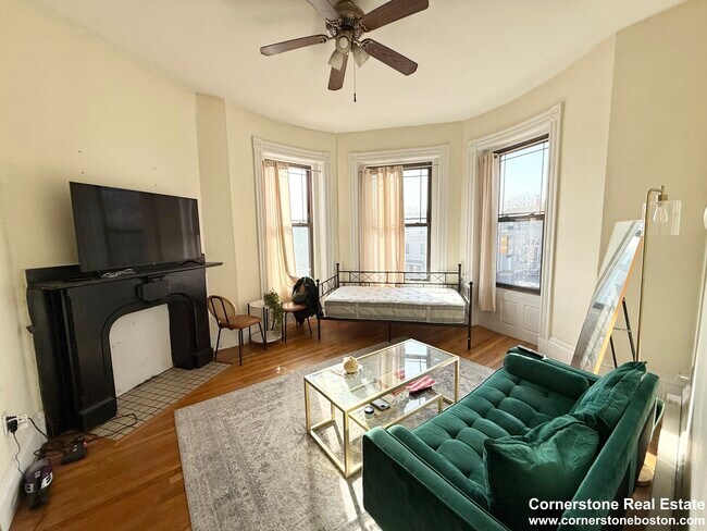 Foto del edificio - 1455 Tremont St