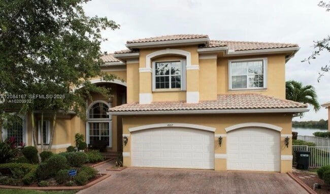 Building Photo - 4607 SW 195th Ter