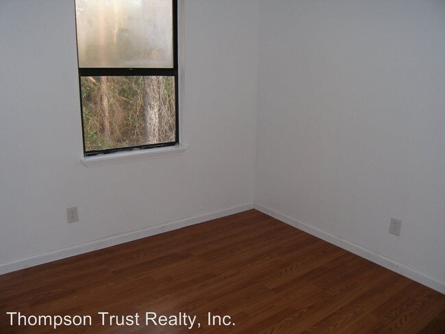 Building Photo - 3 br, 2 bath House - 146 Kristine Blvd