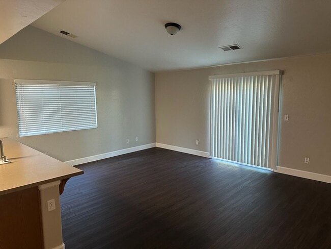 Building Photo - 4117 S Crenshaw St