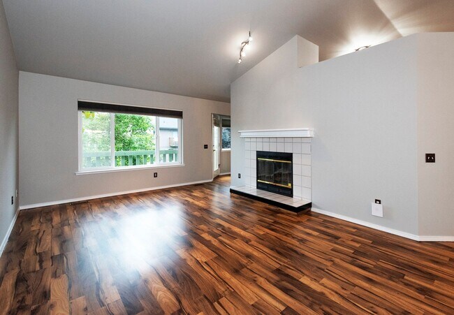Foto del edificio - 12105 Woodchase Cir