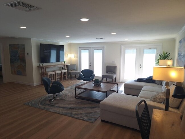 Building Photo - 1203 Lyric Ln