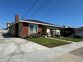Building Photo - 15916 S Manhattan Pl