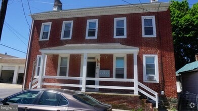 Building Photo - 276 E Main St