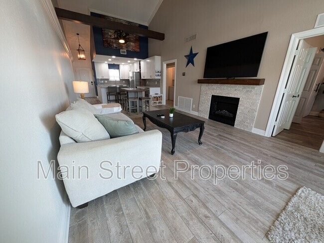 Building Photo - 14100 River Rd