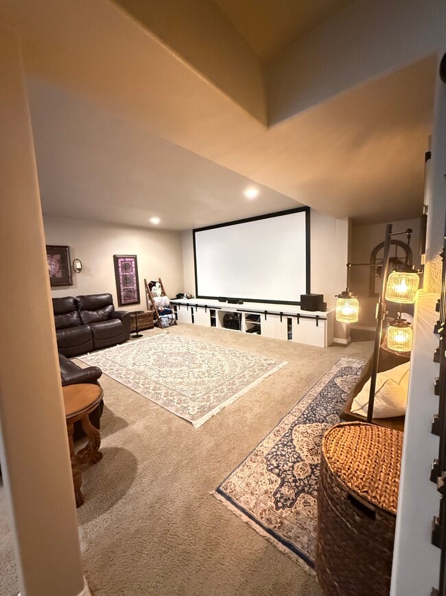 Foto del edificio - 5491 Paddington Creek Pl