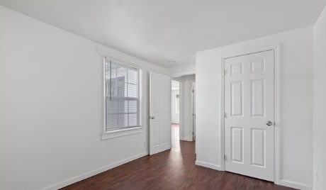 Building Photo - 3825-3524 Crestmore Rd