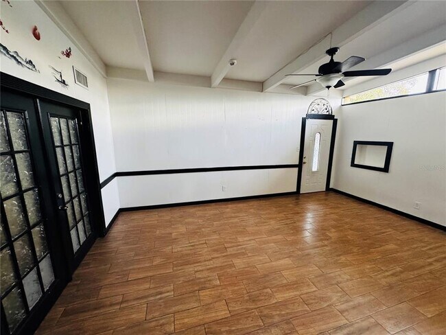 Foto del edificio - 1709 Warrington Wy