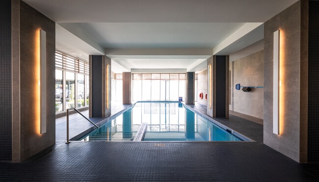 Building Photo - Mostra Centropolis