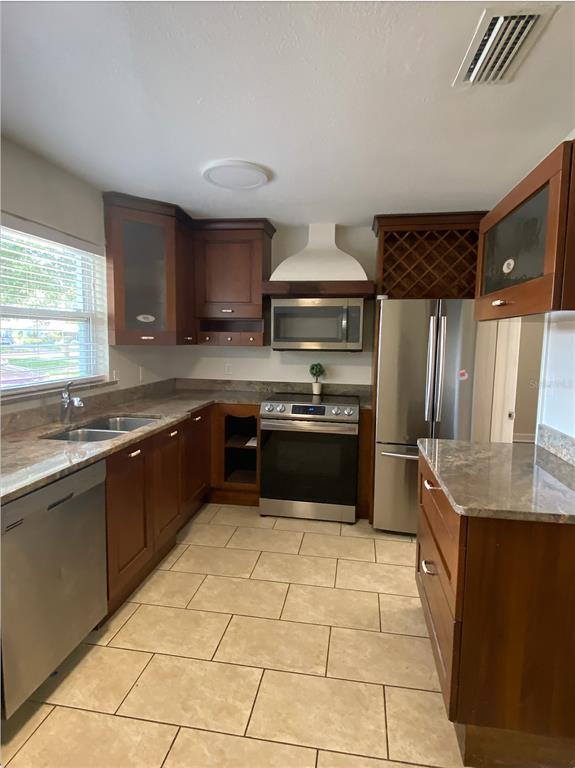 Foto del edificio - 6925 Mango Ave S