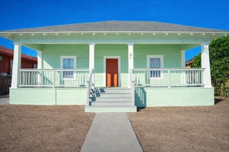 Building Photo - Beautiful 3BR/2Ba Home!