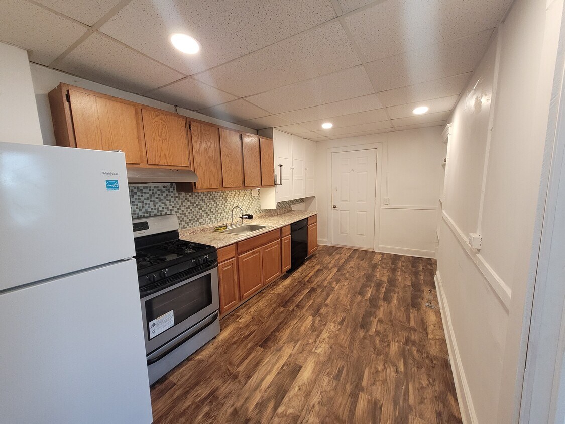 159 Oak St, Binghamton, NY 13905 Apartments in Binghamton, NY