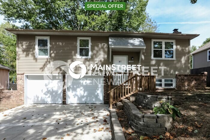 Primary Photo - 3 Bedroom Pet-Friendly Home in Independenc...