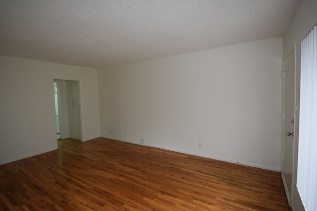 Building Photo - 6271 Kester Ave