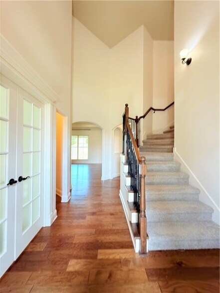 Building Photo - 4201 SW Layton Rd