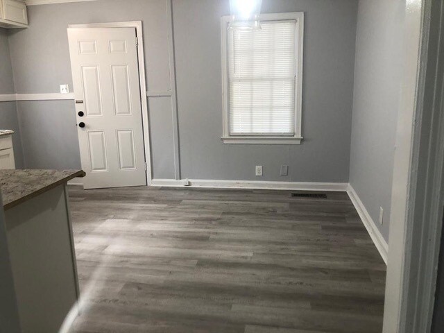 Building Photo - 109 Realty St