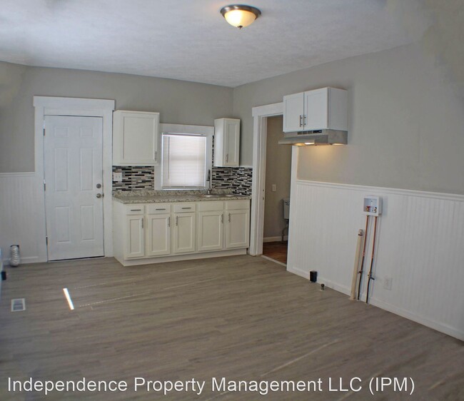 Building Photo - 3 br, 1 bath House - 141 S. Harbine Ave.