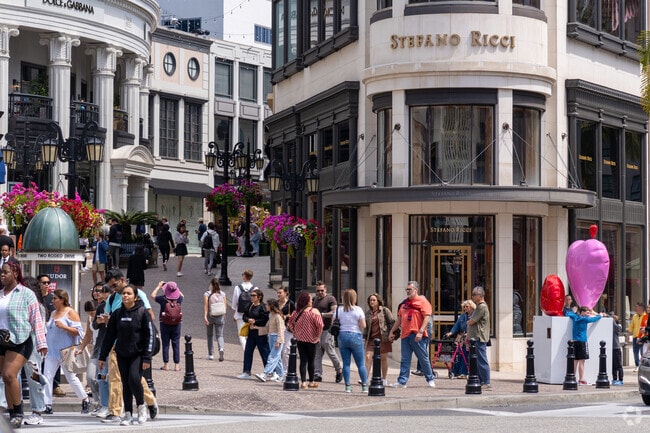 Rodeo Drive boasts luxury boutiques like Stefano Ricci, Prada, and Valentino.