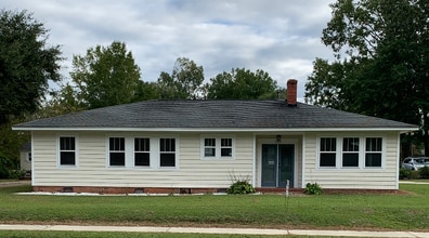 Building Photo - 933 W Home Ave