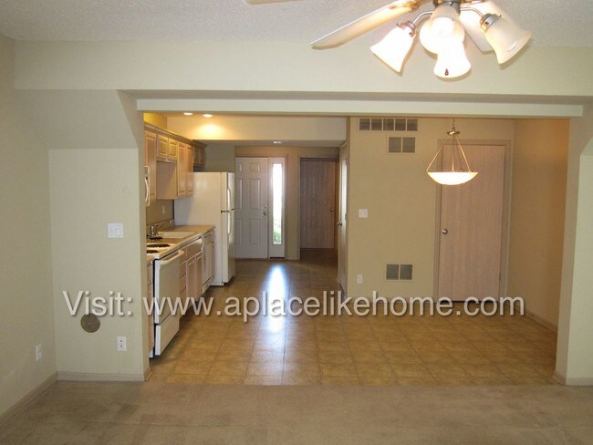 Building Photo - 4550 NE 83rd Street  Kansas City MO 64119