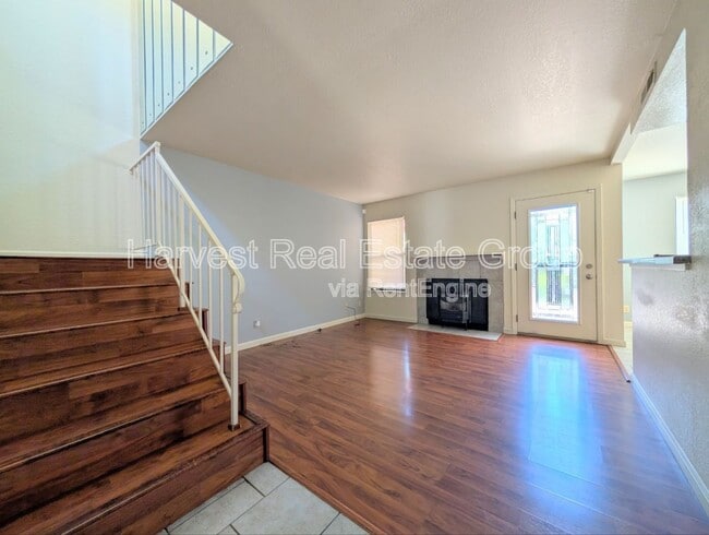 Building Photo - 4014 Penny Terrace