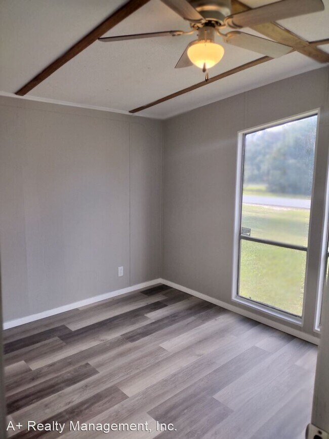 Foto del edificio - 2 br, 1 bath House - 4906 W. Trinity Pl