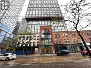 Building Photo - 100 Queen St E
