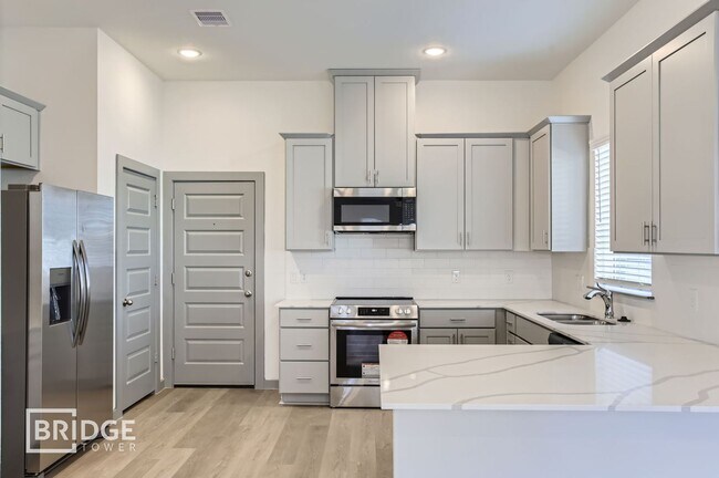 Foto del edificio - OXFORD-33187 Oak Heights Place, Magnolia, ...