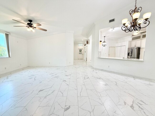 Building Photo - 9663 Boca Gardens Cir N