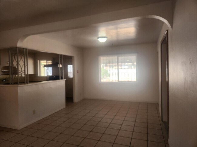Foto del edificio - 2518 Wyoming Blvd NE