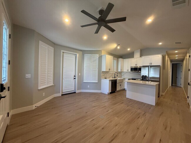 Building Photo - New Build in Established Neighborhood