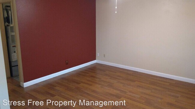Building Photo - 3 br, 2 bath House - 1645 N. Cedar Blvd