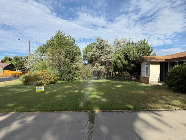 Foto del edificio - 2636 Hickory Dr