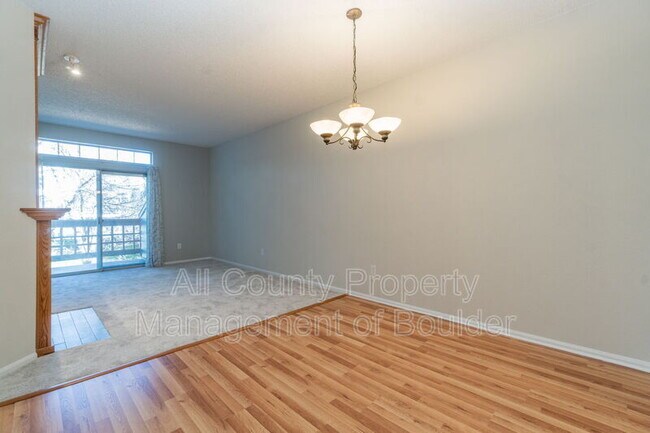 Building Photo - 7419 Singing Hills Ct