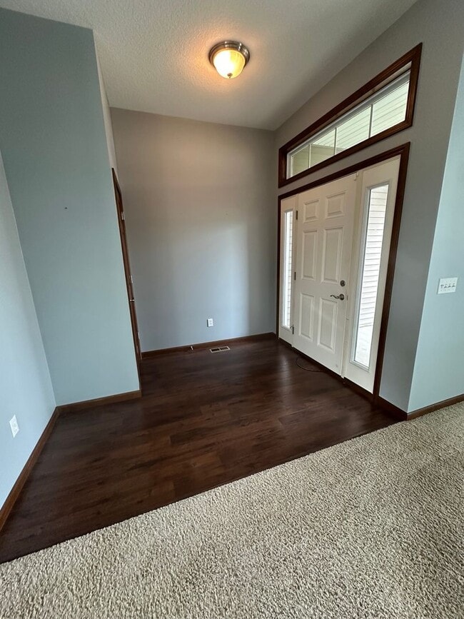 Building Photo - Charming 3BR House in Roanoke