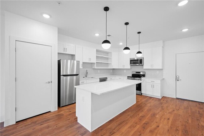 Foto del edificio - 456 Flat Shoals Ave SE