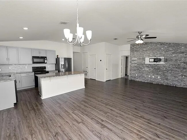 Foto del edificio - North Lakeland Rental Home!