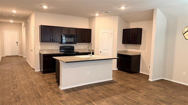 Foto del edificio - 15113 Upland Willow Rd