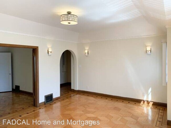 Building Photo - 3 br, 2 bath House - 1471 33rd Avenue