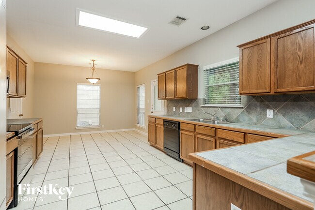 Foto del edificio - 518 Cattle Ranch Dr