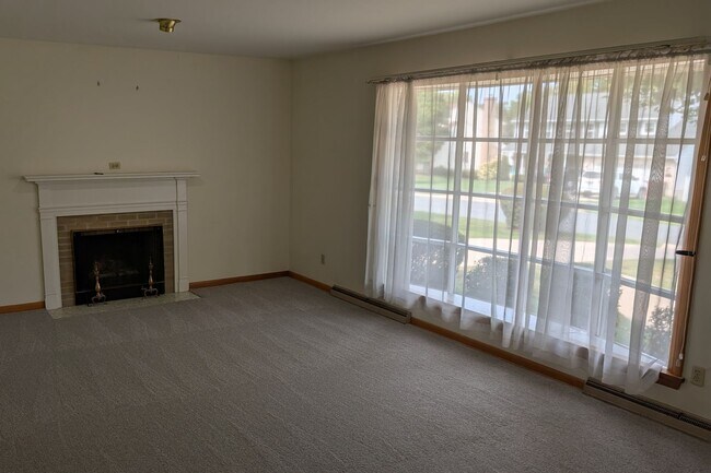 Building Photo - BEL AIR - GREEN VALLEY MANOR