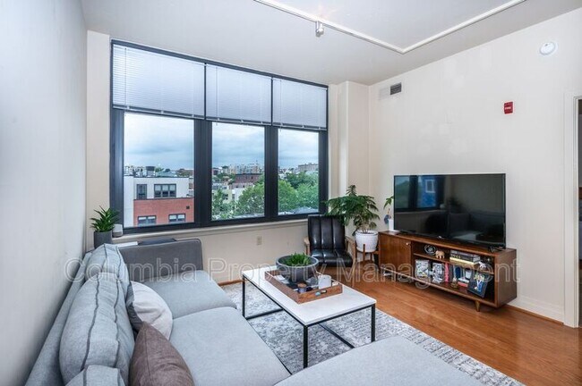 Foto del edificio - 2120 Vermont Ave NW