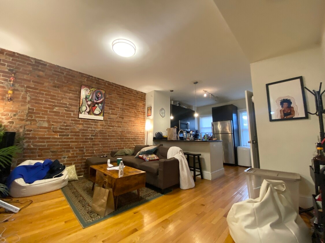 Foto principal - 14 Parker Hill Ave