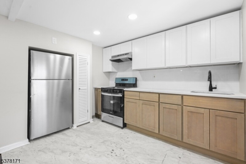 Foto principal - 71 Maple St