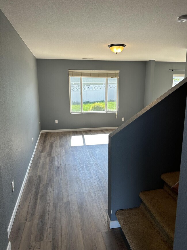 4919 Windsor St, Bismarck, ND 58503 Townhome Rentals in Bismarck ND